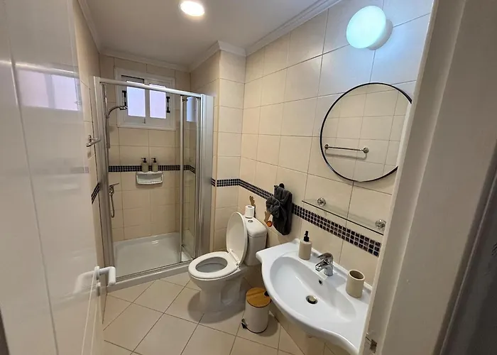 Large In An Idyllic Complex, Ocean View شقة ماندريا