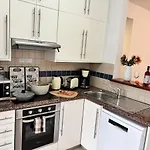 Large In An Idyllic Complex, Ocean View Apartment *