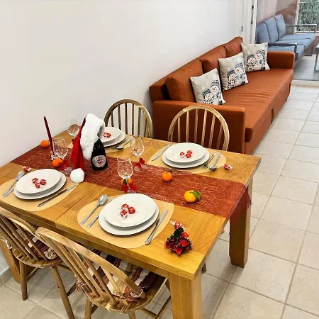 Large In An Idyllic Complex, Ocean View